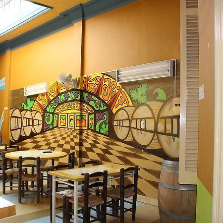 Malbec Hostel Central Mendoza Eksteriør billede
