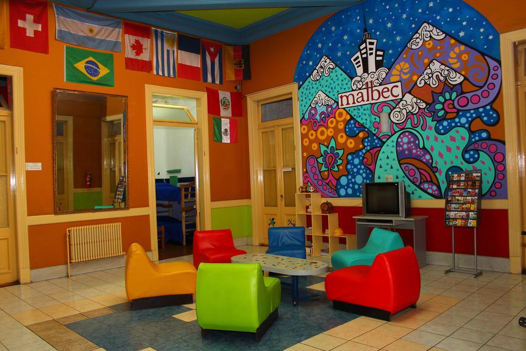 Malbec Hostel Central Mendoza Eksteriør billede